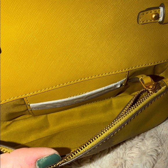 Tory Burch Emerson Top Handle Crossbody Island Palm with Matching wallet - Picture 7 of 16